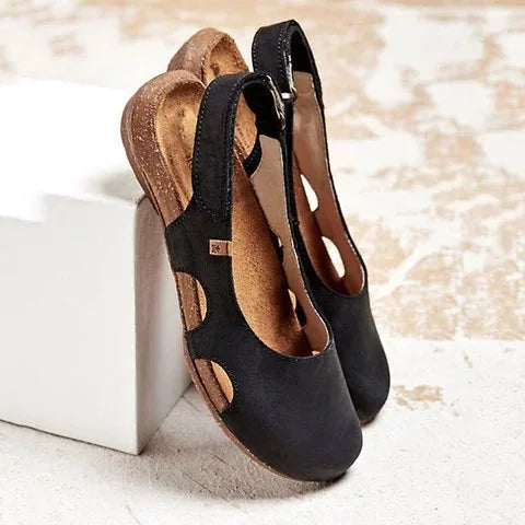 Supportive women's walking sandals with ergonomic design, adjustable straps, and non-slip sole for summer.