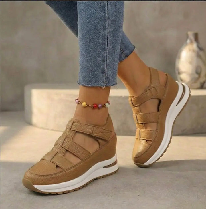 Stylish women's orthopedic platform trainers. Closed-toe with trendy cutouts, offering supportive & comfortable walking.
