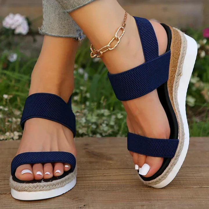 Summer-ready stylish women's strap sandals, combining orthopedic comfort with a modern design.