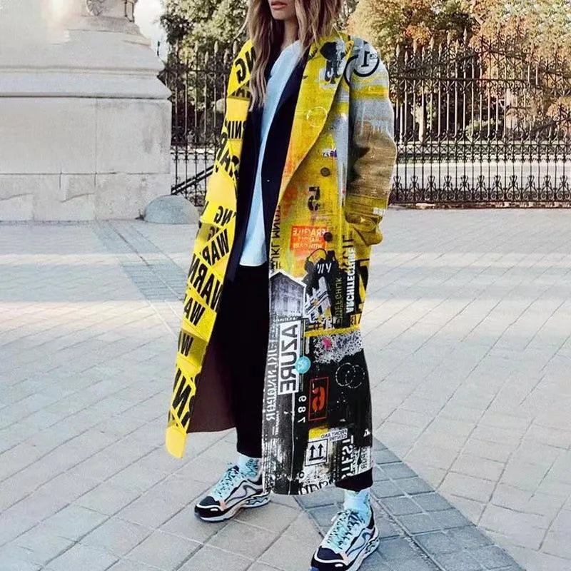 Sophisticated women's oversized coat. Versatile outerwear, ultimate comfort.