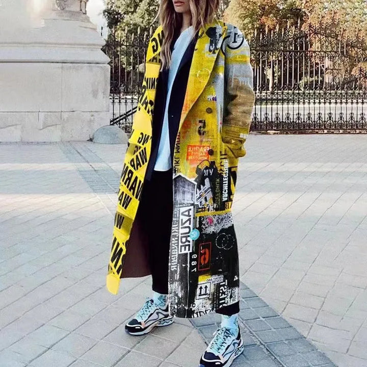 Sophisticated women's oversized coat. Versatile outerwear, ultimate comfort.