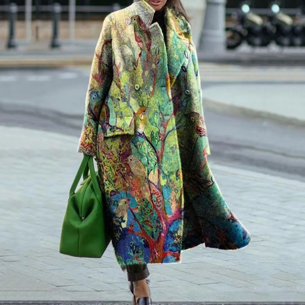 Women's oversized coat. A cozy yet stylish piece of versatile outerwear.