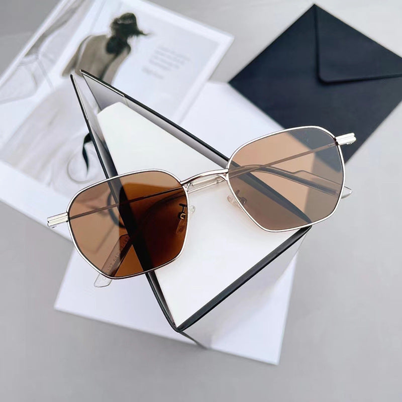 Women's stylish square sunglasses, high-quality metal frame, perfect for modern daily wear & fashion.