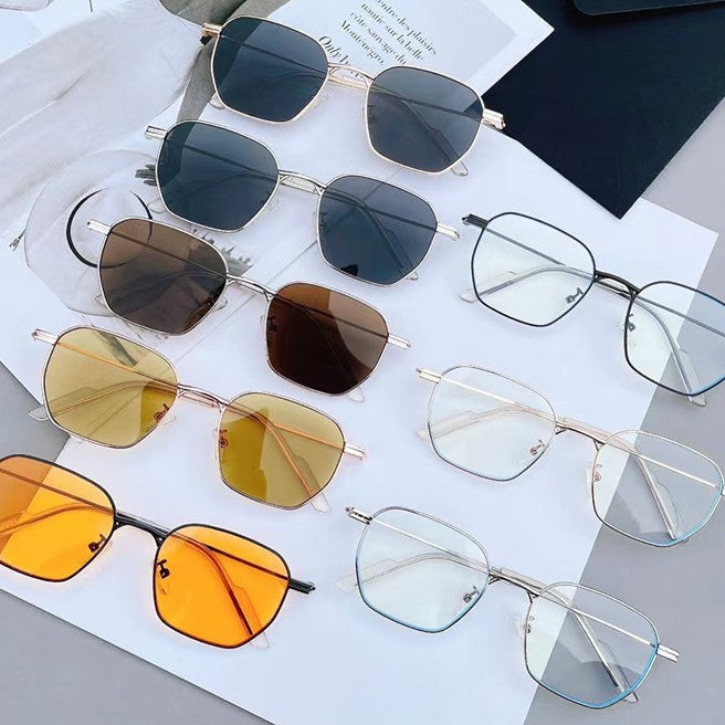Fashion eyewear: lightweight square sunglasses for women with UV protection & a sleek metal frame.