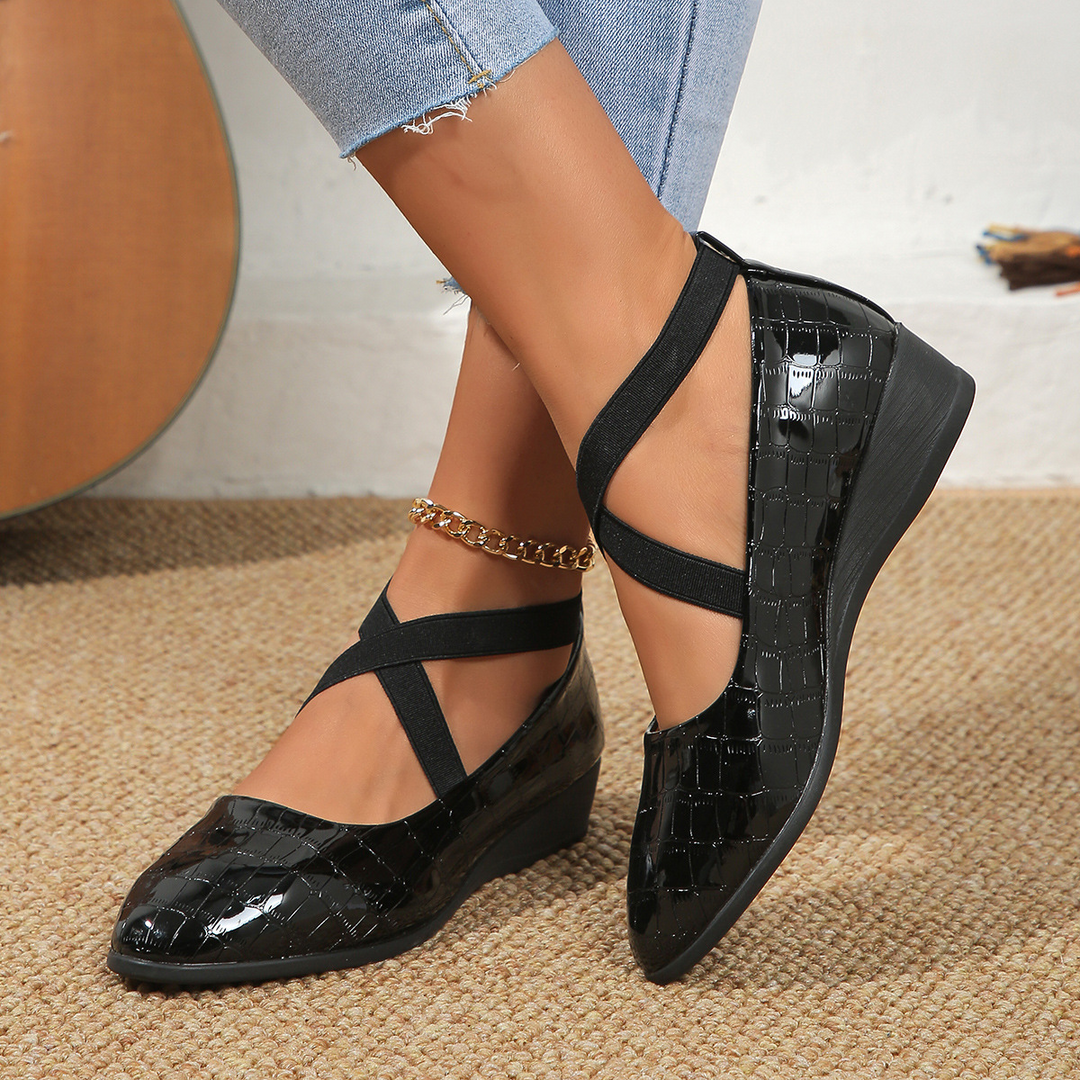 Trendy women's wedge shoes with elastic comfort band for spring/summer. Stylish, comfortable & versatile heels.