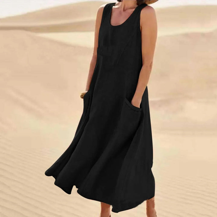 Casual women's boho maxi dress with U-neck and pockets; perfect sleeveless design for relaxed summer fashion.