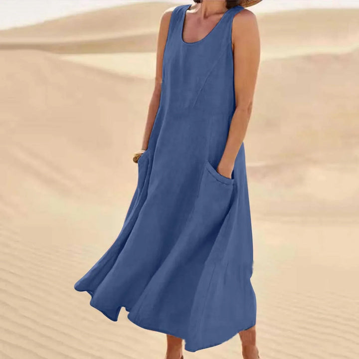 Loose fit U-neck maxi dress with pockets, comfortable sleeveless design for women's summer everyday wear.