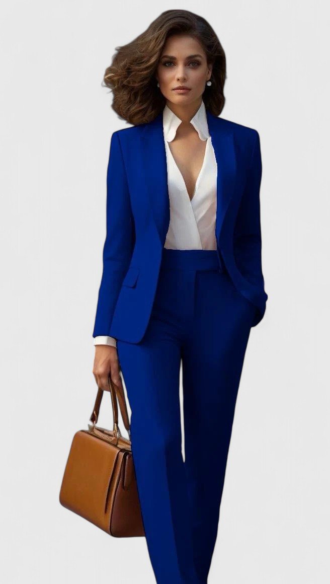 Women's professional interview outfit. Tailored blazer & trousers set for a polished, confident look.