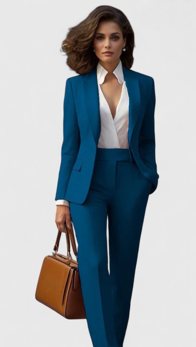 Complete women's blazer & trousers set. Tailored professional wear for business and formal occasions.
