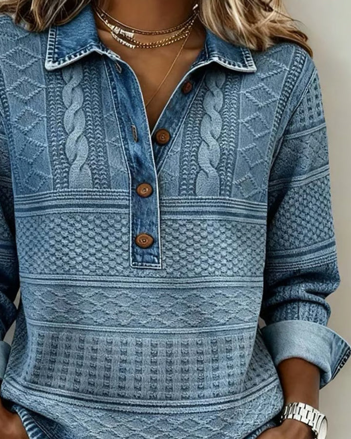 Cozy women's textured sweatshirt with a stylish collar and half-zip, ideal for winter comfort.