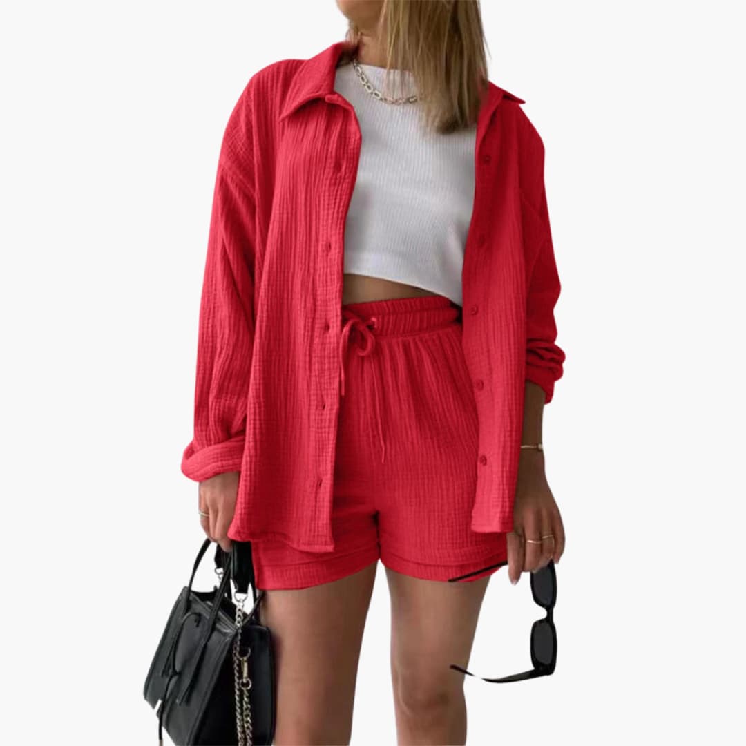 Women's casual three-piece set in a soft fabric, featuring a relaxed shirt, crop top & high-waist shorts.