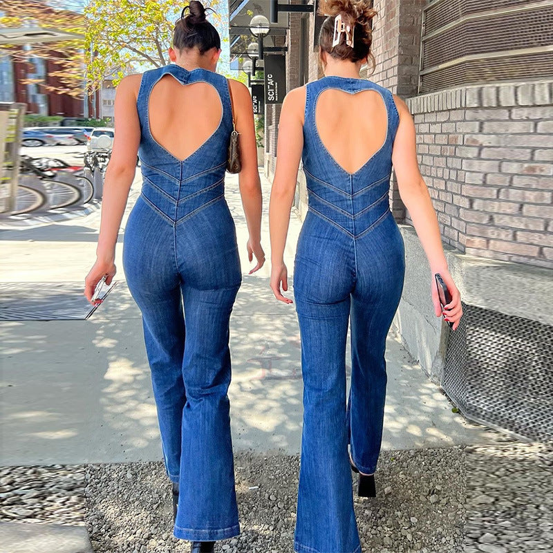 Easy-to-wear women's romper, a stylish one-piece jumpsuit designed for comfort and trendy fashion.