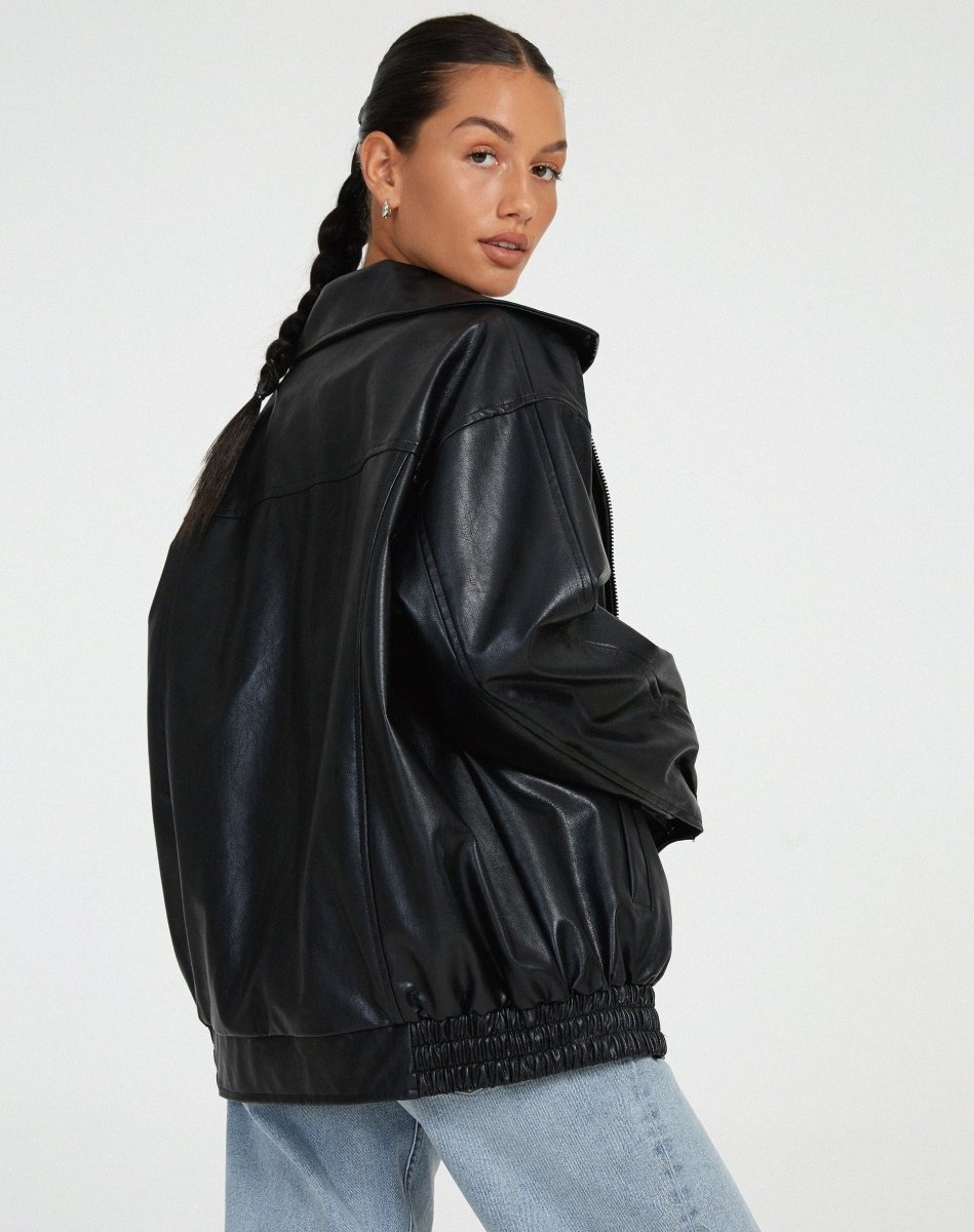 Women's stylish oversized relaxed fit jacket, urban fashion outerwear for effortless layering.