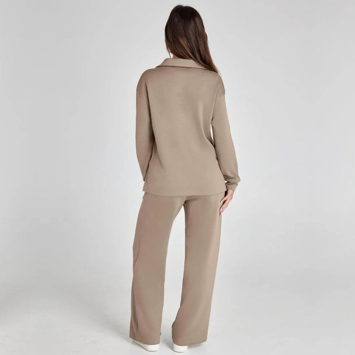 Relaxing women's V-neck long sleeve loungewear set. Wide leg trousers for cozy home wear.