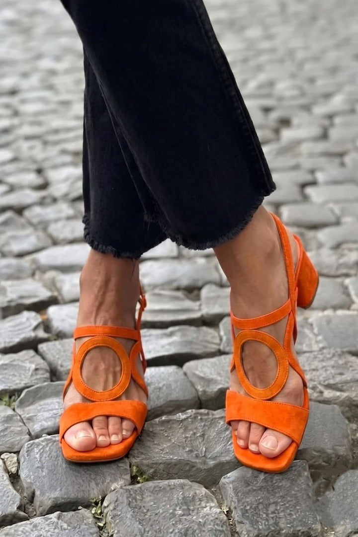 Comfortable women's heeled summer sandals, vibrant and chic for any occasion.
