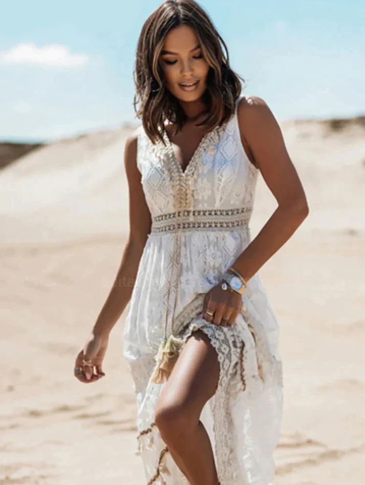 Flowy women's boho maxi dress, a comfortable vintage-inspired summer dress ideal for vacation or casual wear.