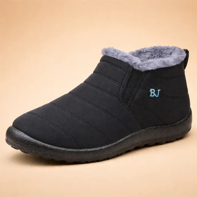 Stylish women's cold weather boots with anti-slip grip, ideal for casual everyday wear.