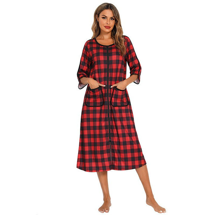 New women's warm hooded zip-up nightdress, comfortable loungewear for relaxation.