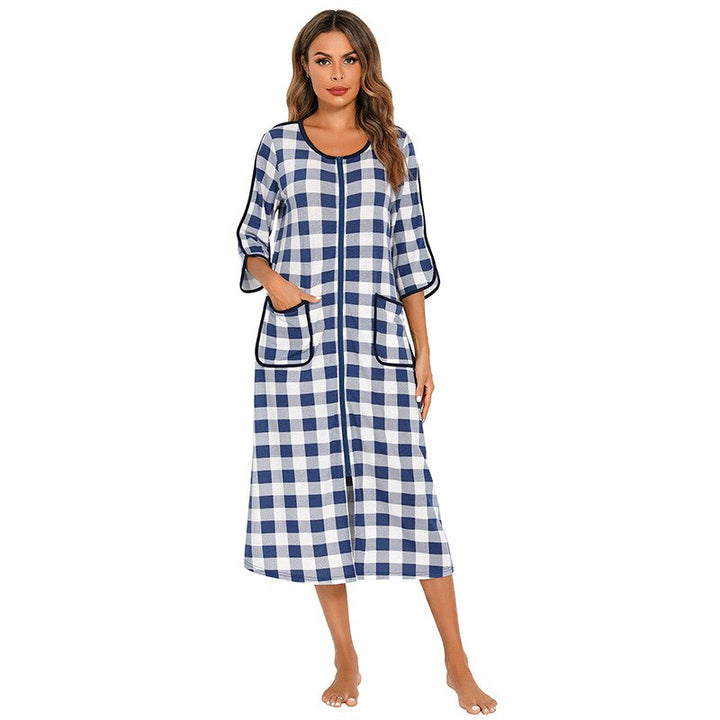 Cozy women's zip-up hooded loungewear, perfect for relaxation and home comfort.