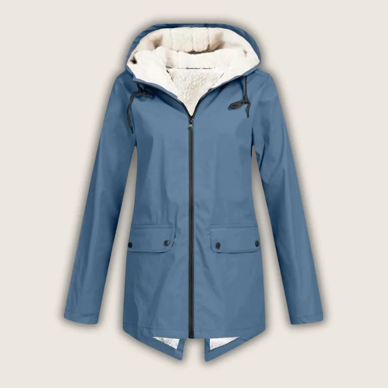 Women's hooded rain jacket, waterproof, featuring large front pockets and an adjustable hood for comfort.