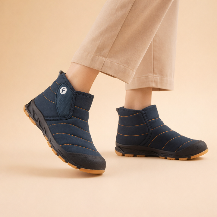 Cozy & waterproof women's snow boots, perfect for winter adventures. Warm, comfort-fit footwear for cold weather.