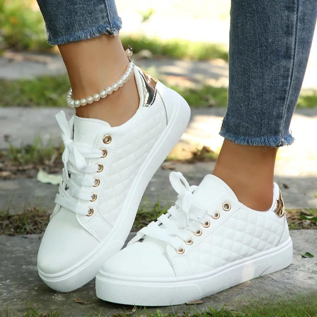 Ladies wide fit casual sneakers, perfect for everyday wear with a supportive design & flexible sole for walking.