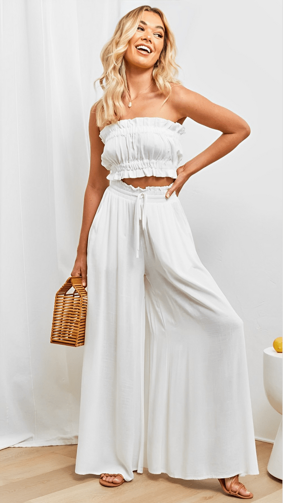 Relaxed fit women's pants, versatile casual elegant fashion, perfect for daily wear.