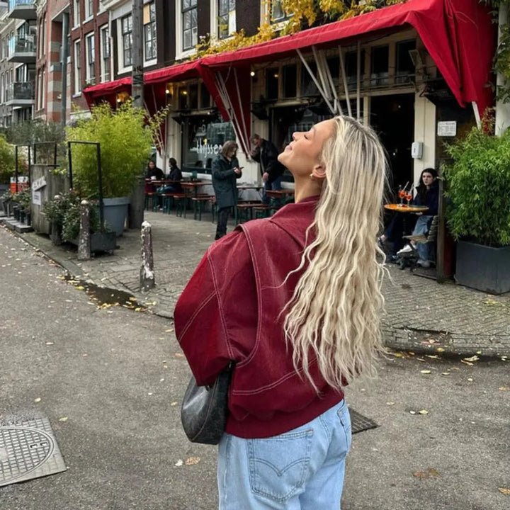 Elevate your fall style with this women's wine red oversized quilted jacket, featuring cool contrast stitching.