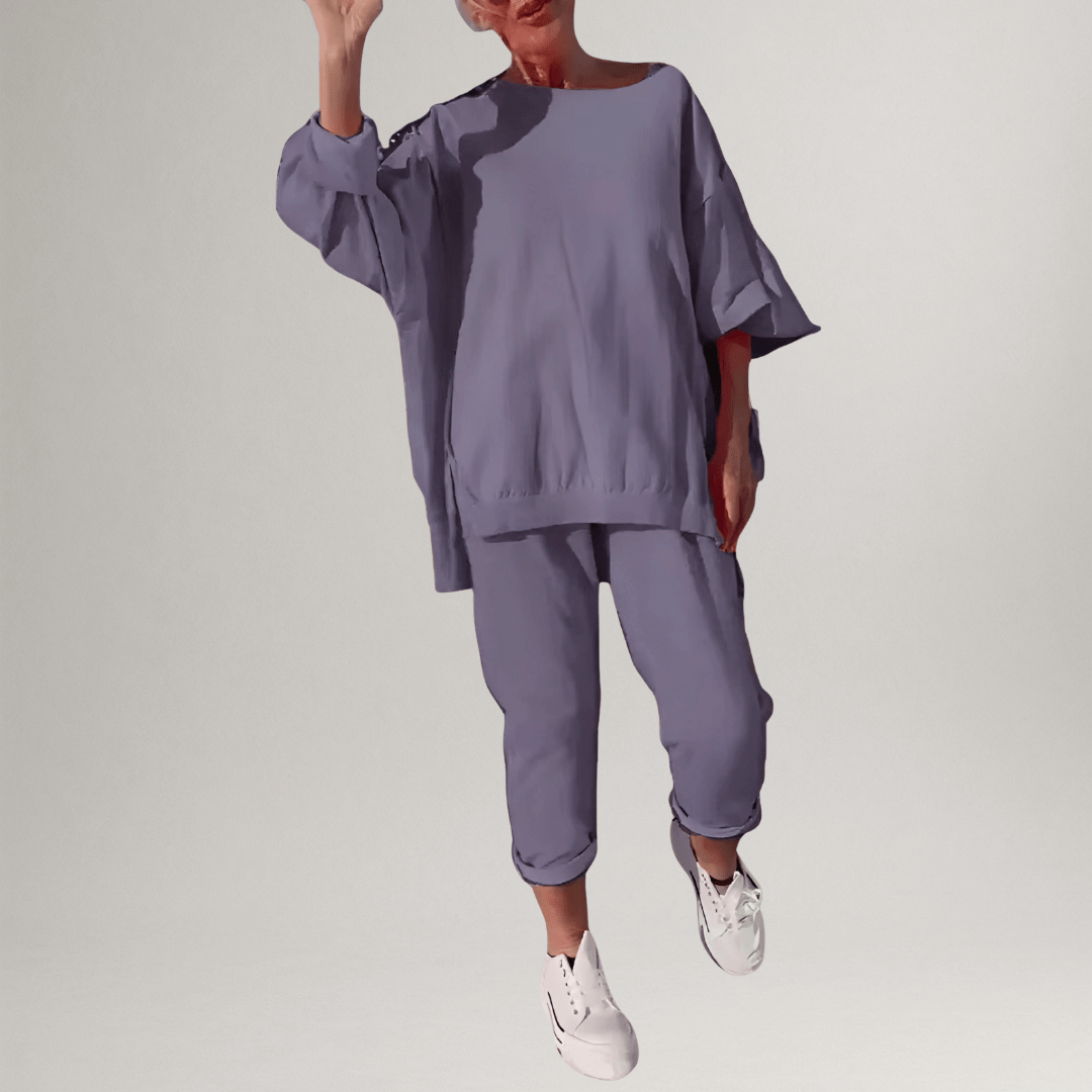 Everyday women's Winona oversized blouse & trouser lounge set, offering ultimate comfort and a chic, relaxed style.