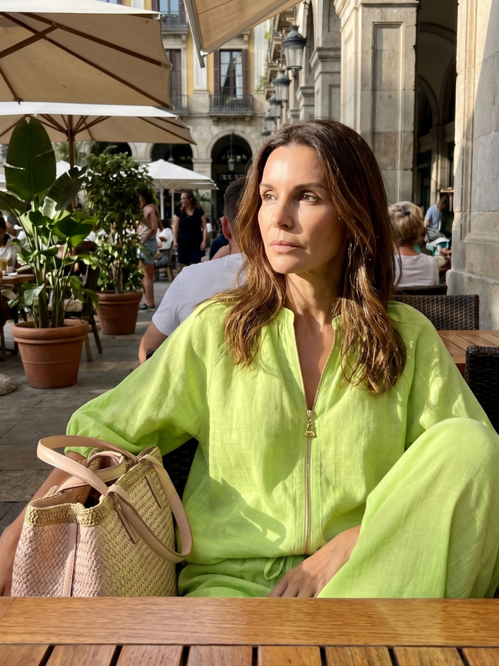 Chic women's wide leg pants and matching zip front blouson top. Relaxed everyday wear.